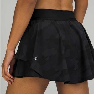 Lululemon court rival skirt